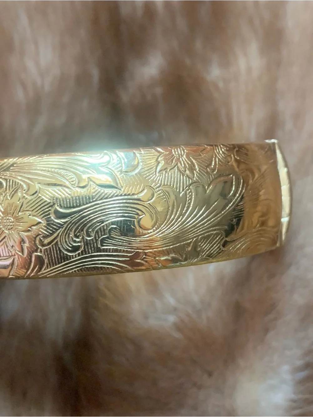 Vintage Gold Tone Hinged Bangle Bracelet  Embossed Floral & Scroll